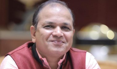 "Dr. Yogesh Vani: A Beacon of Hope in Ayurvedic Medicine for Chronic Conditions, including Psoriasis, and Holistic Health Solutions"