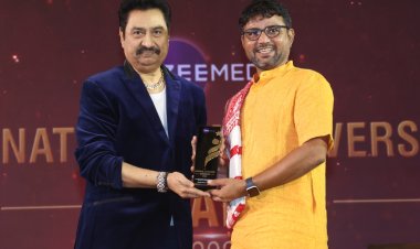 Jyotish Radha Krishna Receives Zee National Achievers Award from Famous Singer Kumar Sanu In The Presence Of Delhi’s CM Arvind Kejriwal